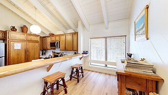 Snowcreek I 82 Spacious Yet Cozy Condo with Private Washer Dryer by Re