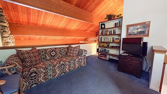 Bridges Townhome 9 Deluxe, Mountain View Townhome with Private Decks a