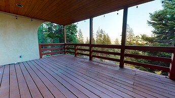 Bridges Townhome 9 Deluxe, Mountain View Townhome with Private Decks a