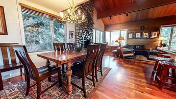 Bridges Townhome 9 Deluxe, Mountain View Townhome with Private Decks a