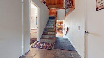 Bridges Townhome 9 Deluxe, Mountain View Townhome with Private Decks a