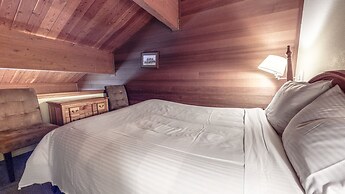 Bridges Townhome 9 Deluxe, Mountain View Townhome with Private Decks a