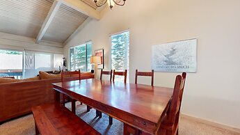 Mammoth West 115 Updated Condo, Just A Short Walk To Canyon Lodge by R