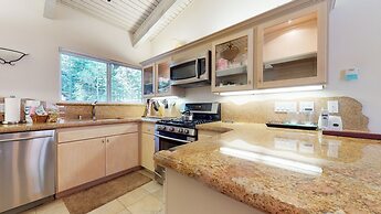 Mammoth West 115 Updated Condo, Just A Short Walk To Canyon Lodge by R