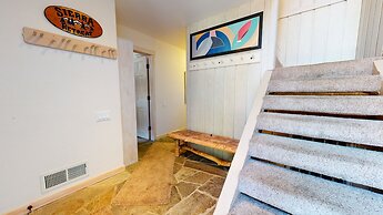Mammoth West 115 Updated Condo, Just A Short Walk To Canyon Lodge by R