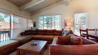 Mammoth West 115 Updated Condo, Just A Short Walk To Canyon Lodge by R