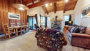 Val DIsere 3 Cozy Condo, Just A Short Walk To The Village by RedAwning