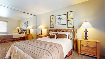 Chateau de Montagne 1 Spacious Townhome with Great Complex Amenities O