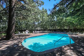 Chateau de Montagne 1 Spacious Townhome with Great Complex Amenities O