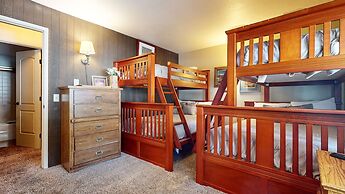 Chateau de Montagne 1 Spacious Townhome with Great Complex Amenities O