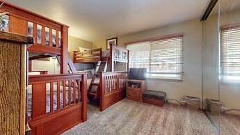 Chateau de Montagne 1 Spacious Townhome with Great Complex Amenities O