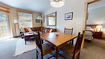 Sunstone 114 Updated Ski-In Ski-Out Condo At Sunstone Lodge with Great