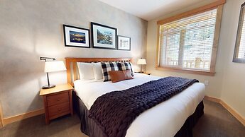 Sunstone 114 Updated Ski-In Ski-Out Condo At Sunstone Lodge with Great