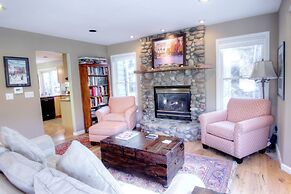 1717 Geneva Drive W - 4 Br Townhouse