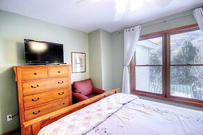 1717 Geneva Drive W - 4 Br Townhouse