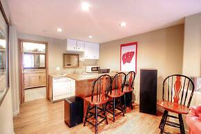 1717 Geneva Drive W - 4 Br Townhouse