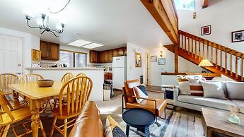Mammoth Sierra Townhome