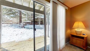 Chateau de Montagne 15 On The Shuttle Route, Walk to Shopping Center, 