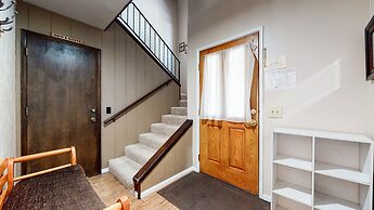 Chateau de Montagne 15 On The Shuttle Route, Walk to Shopping Center, 