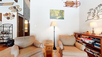 Chateau de Montagne 15 On The Shuttle Route, Walk to Shopping Center, 