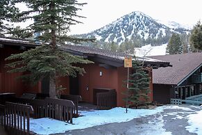 Mammoth West 124 Spacious Condo Great for Large Group, Walk to Canyon 