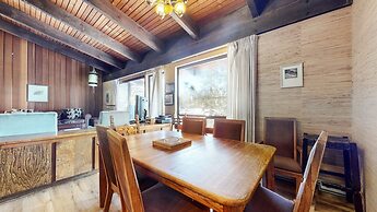 Mammoth West 124 Spacious Condo great for large group, Walk to Canyon 