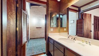 Mammoth West 124 Spacious Condo great for large group, Walk to Canyon 