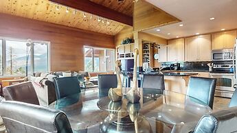 Bridges Townhome 13 Mountain View Townhome just Steps to the Slopes wi