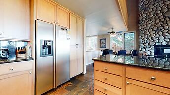 Bridges Townhome 13 Mountain View Townhome just Steps to the Slopes wi