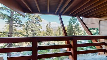 Bridges Townhome 13 Mountain View Townhome just Steps to the Slopes wi