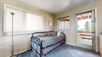 Bridges Townhome 13 Mountain View Townhome just Steps to the Slopes wi