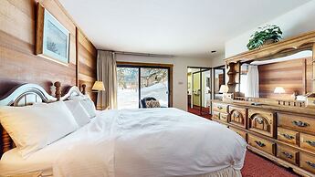 Snowcreek II 308 Spacious Yet Cozy Condo with Private Washer Dryer by 