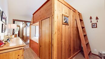 Sierra Megeve 7 Deluxe Remodeled Condo, Just A Short Walk To Canyon Lo