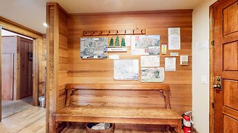 Sierra Megeve 7 Deluxe Remodeled Condo, Just A Short Walk To Canyon Lo