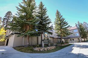 Sierra Megeve 7 Deluxe Remodeled Condo, Just A Short Walk To Canyon Lo
