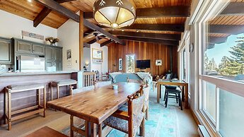 Mammoth West 140 Pet-Friendly Updated Condo, Just A Short Walk to Cany
