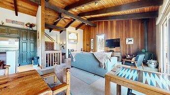Mammoth West 140 Pet-Friendly Updated Condo, Just A Short Walk to Cany