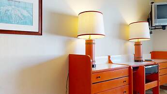 Mammoth West 140 Pet-Friendly Updated Condo, Just A Short Walk to Cany