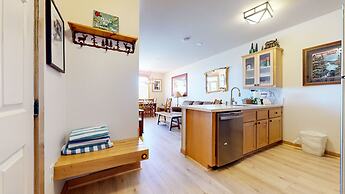 Sunstone 103 Updated Condo At Sunstone Lodge with Great Complex Amenit