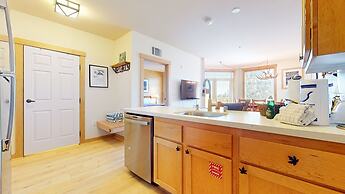 Sunstone 103 Updated Condo At Sunstone Lodge with Great Complex Amenit