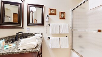 Horizons 4 188 Cozy Condo with Great Complex Amenities, On the Shuttle