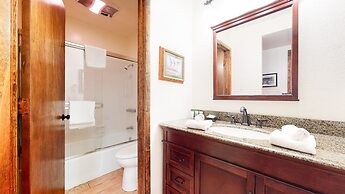 Horizons 4 188 Cozy Condo with Great Complex Amenities, On the Shuttle