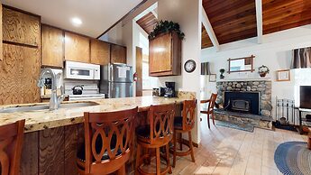 Horizons 4 188 Cozy Condo with Great Complex Amenities, On the Shuttle