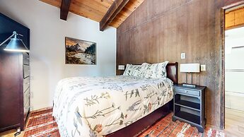 Chateau de Montagne 17 Spacious Family Townhome with Great Complex Ame