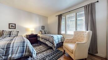 Chateau de Montagne 17 Spacious Family Townhome with Great Complex Ame