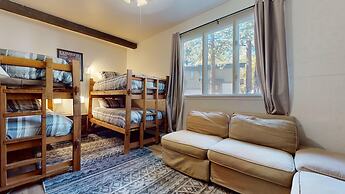 Chateau de Montagne 17 Spacious Family Townhome with Great Complex Ame