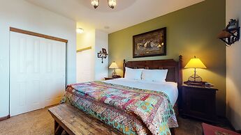 Eagle Run 212 Ski-in Ski-Out Luxury Mountain Cabin with Private Washer