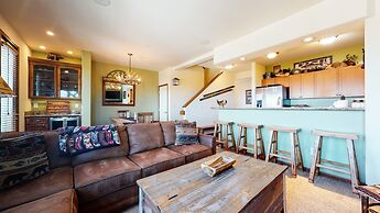 Eagle Run 212 Ski-in Ski-Out Luxury Mountain Cabin with Private Washer