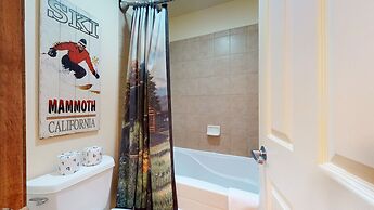 Eagle Run 212 Ski-in Ski-Out Luxury Mountain Cabin with Private Washer