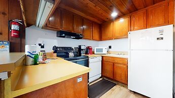 Val Disere 35 Spacious Condo, Balcony With BBQ , Walk To The Village b